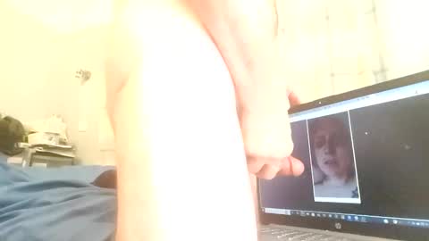 Snapshot of lechertachatte4444 chatting on October 4, 2025, 10:19 pm lechertachatte4444 online show from October 4, 2025, 10:19 pm