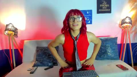 Snapshot of lee_roses chatting on June 24, 2026, 12:48 pm leeh online show from June 24, 2026, 12:48 pm
