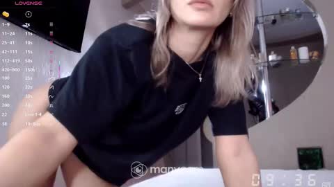 Snapshot of leelooxxx chatting on October 26, 2025, 7:36 am Mens Sweetheart online show from October 26, 2025, 7:36 am