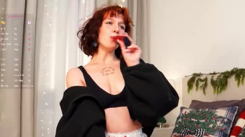 leelooyolo online show from January 6, 2026, 3:49 pm