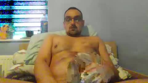leemo2021 online show from March 9, 2025, 10:19 am