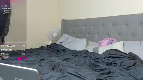 Leenie online show from February 25, 2025, 1:09 am