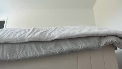 leexxx_69 online show from May 2, 2026, 8:03 pm