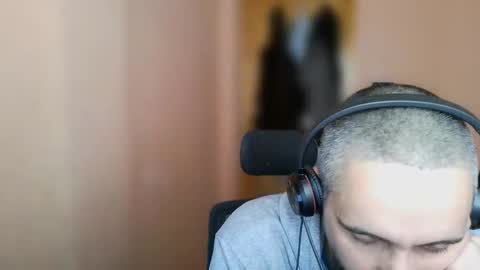 lefrenchiies online show from February 23, 2026, 11:29 am