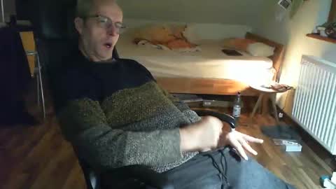 Dave online show from February 28, 2025, 11:01 pm