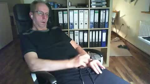 Dave online show from November 19, 2025, 11:05 pm