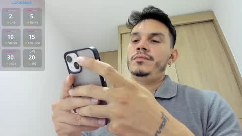 Snapshot of legolas_15 chatting on October 23, 2025, 10:14 am Alejandro online show from October 23, 2025, 10:14 am