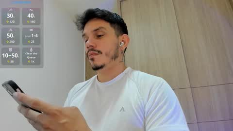 Snapshot of legolas_15 chatting on November 2, 2025, 6:27 am Alejandro online show from November 2, 2025, 6:27 am