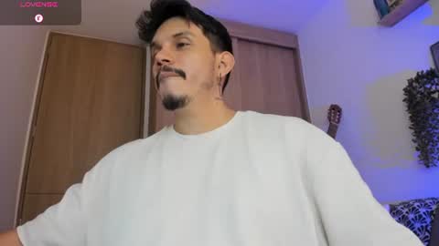 Alejandro online show from July 31, 2026, 8:52 pm