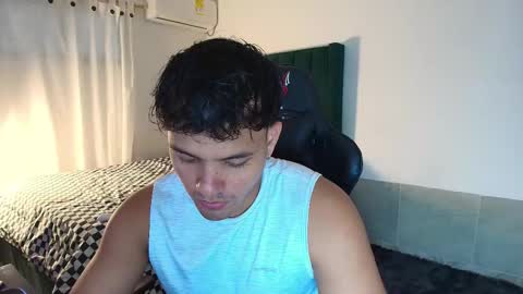  Lei  online show from October 18, 2025, 8:09 pm