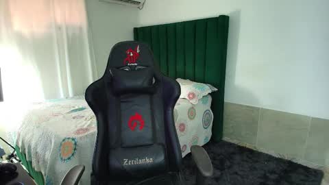  Lei  online show from February 19, 2026, 6:37 pm