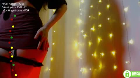 Snapshot of leia_bell chatting on March 27, 2026, 8:19 pm hey Im Leia and I love rock online show from March 27, 2026, 8:19 pm