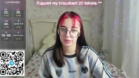 leia_moreno online show from September 22, 2025, 1:40 am