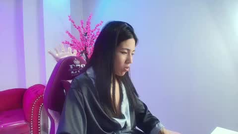Leia.  online show from January 4, 2025, 2:25 pm