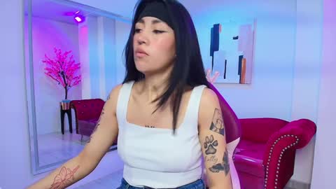Leia.  online show from January 27, 2025, 2:13 pm