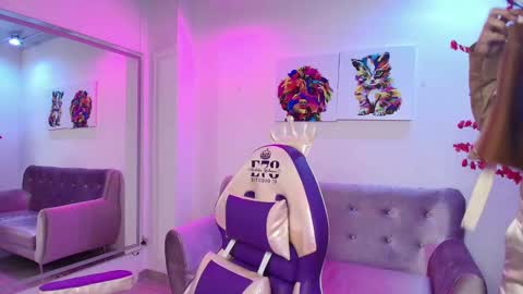 Leia.  online show from March 10, 2025, 2:26 pm