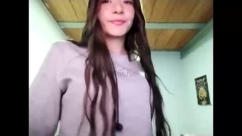 Snapshot of leiamoon7 chatting on June 2, 2026, 6:32 pm L E I A online show from June 2, 2026, 6:32 pm