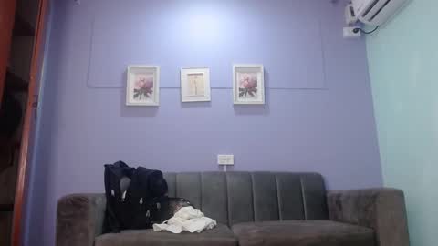 leidy_valencia online show from September 16, 2025, 1:34 pm