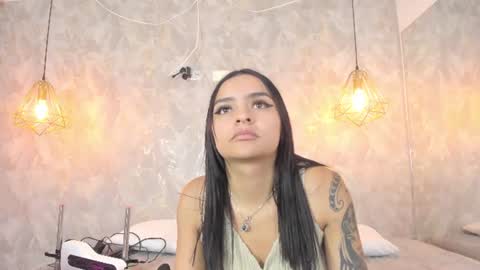 Snapshot of leigh_angels chatting on June 15, 2026, 10:12 pm LEIGH ANGELS online show from June 15, 2026, 10:12 pm