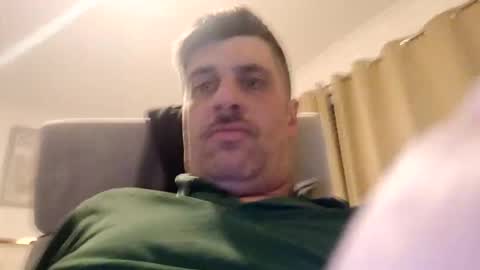 leightimmins001 online show from December 3, 2025, 7:23 pm