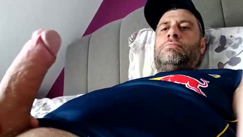 leightimmins001 online show from May 31, 2026, 5:48 am