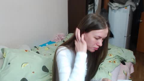 leila_bambi_ online show from January 14, 2025, 3:57 pm