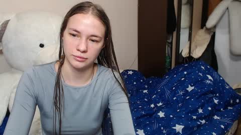 leila_bambi_ online show from January 29, 2025, 3:22 am