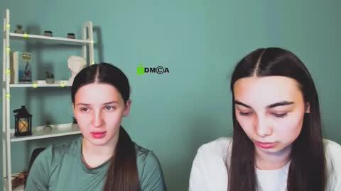 leila_viper_ online show from December 16, 2025, 1:27 pm