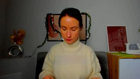 leilabloom online show from February 23, 2025, 5:07 pm