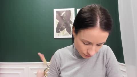 leilabloom online show from March 2, 2025, 2:00 pm