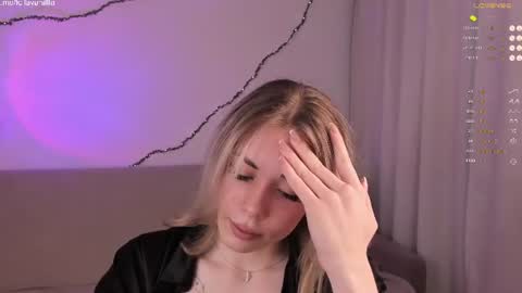 leilalafleur_ online show from June 15, 2026, 7:43 am