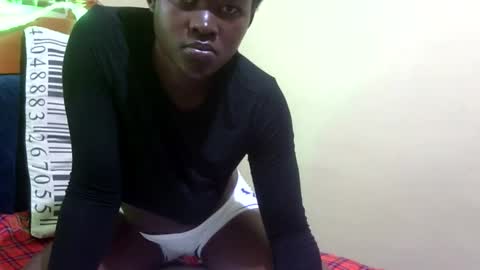 leilalessie online show from May 5, 2026, 3:47 am