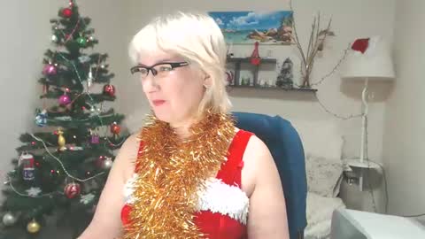 Snapshot of leilamays chatting on December 26, 2024, 5:04 am Leila Kinky online show from December 26, 2024, 5:04 am