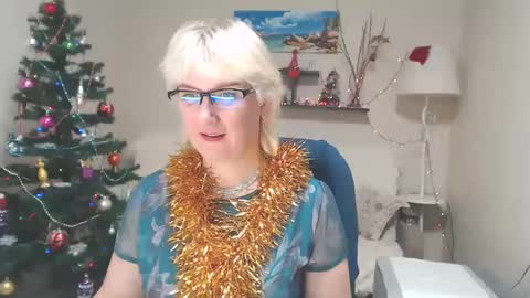 Snapshot of leilamays chatting on December 29, 2024, 8:00 am Leila Kinky online show from December 29, 2024, 8:00 am