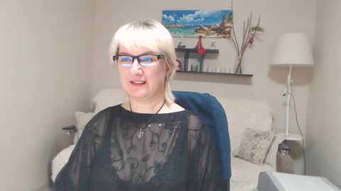 Snapshot of leilamays chatting on January 22, 2025, 4:44 am Leila Kinky online show from January 22, 2025, 4:44 am