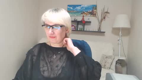 Snapshot of leilamays chatting on January 22, 2025, 7:46 am Leila Kinky online show from January 22, 2025, 7:46 am