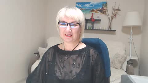 Snapshot of leilamays chatting on January 25, 2025, 9:47 am Leila Kinky online show from January 25, 2025, 9:47 am