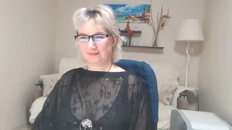Snapshot of leilamays chatting on February 12, 2025, 7:02 am Leila Kinky online show from February 12, 2025, 7:02 am