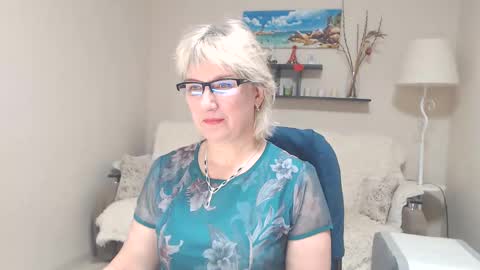Snapshot of leilamays chatting on February 21, 2025, 5:02 am Leila Kinky online show from February 21, 2025, 5:02 am