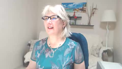 Snapshot of leilamays chatting on February 21, 2025, 8:07 am Leila Kinky online show from February 21, 2025, 8:07 am