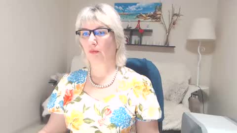 Snapshot of leilamays chatting on February 25, 2025, 5:52 am Leila Kinky online show from February 25, 2025, 5:52 am