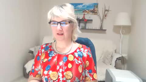 Snapshot of leilamays chatting on February 28, 2025, 6:10 am Leila Kinky online show from February 28, 2025, 6:10 am