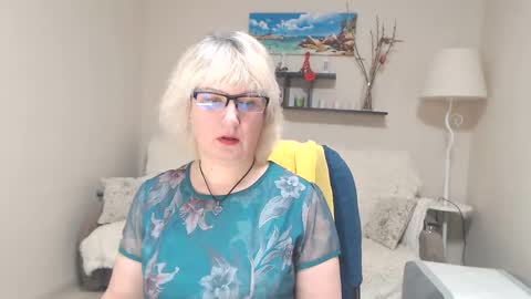Snapshot of leilamays chatting on March 12, 2025, 4:41 am Leila Kinky online show from March 12, 2025, 4:41 am