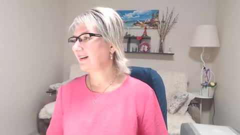 Snapshot of leilamays chatting on September 28, 2025, 3:23 am Leila Kinky online show from September 28, 2025, 3:23 am