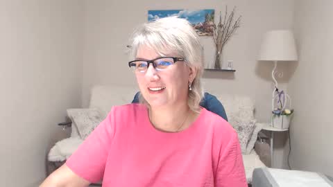 Snapshot of leilamays chatting on September 29, 2025, 3:44 am Leila Kinky online show from September 29, 2025, 3:44 am