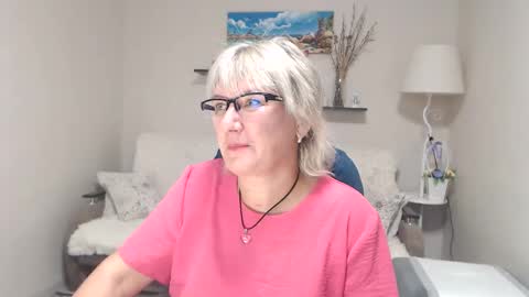 Snapshot of leilamays chatting on September 30, 2025, 6:18 am Leila Kinky online show from September 30, 2025, 6:18 am