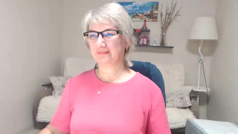 Snapshot of leilamays chatting on October 22, 2025, 6:13 am Leila Kinky online show from October 22, 2025, 6:13 am
