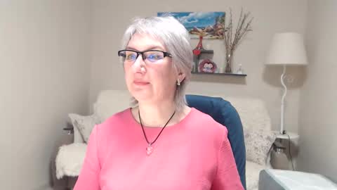 Leila Kinky online show from February 19, 2026, 7:37 am