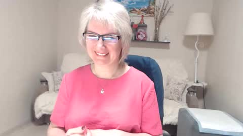 Leila Kinky online show from March 18, 2026, 4:37 am