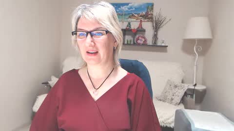 Leila Kinky online show from May 21, 2026, 4:19 am